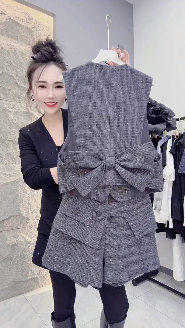 洋气蝴蝶结马甲+洋气短裤时尚二件套气质套装