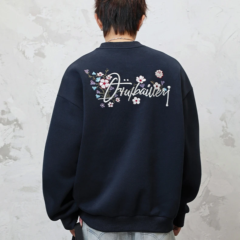 字母刺绣圆领波点字母男士卫衣长袖休闲秋冬度假风日系