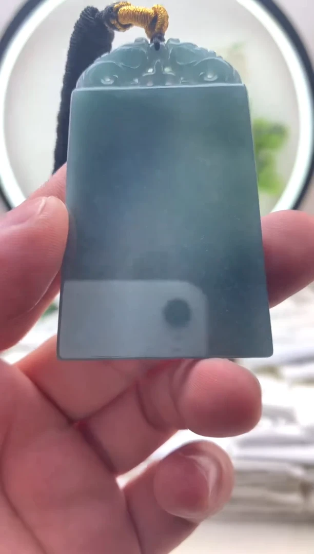 颈饰未镶嵌翡翠无事牌