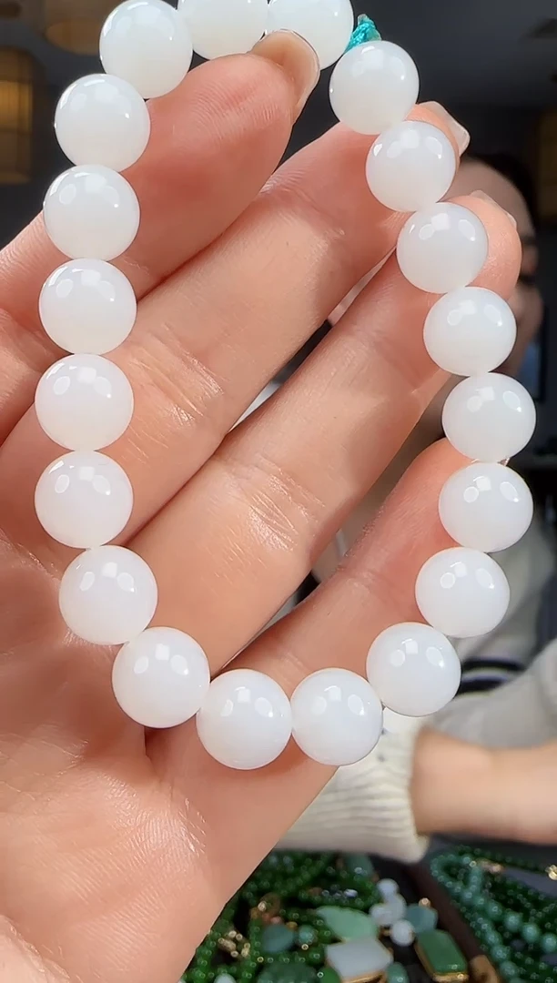 未镶嵌手链和田玉1