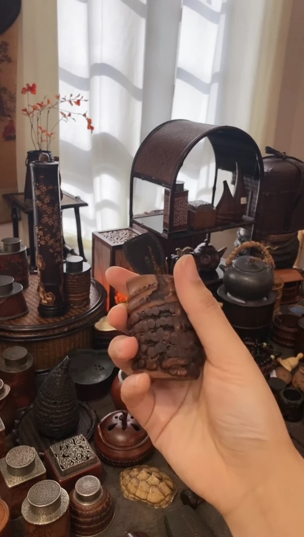 竹根满钉款盖置香插