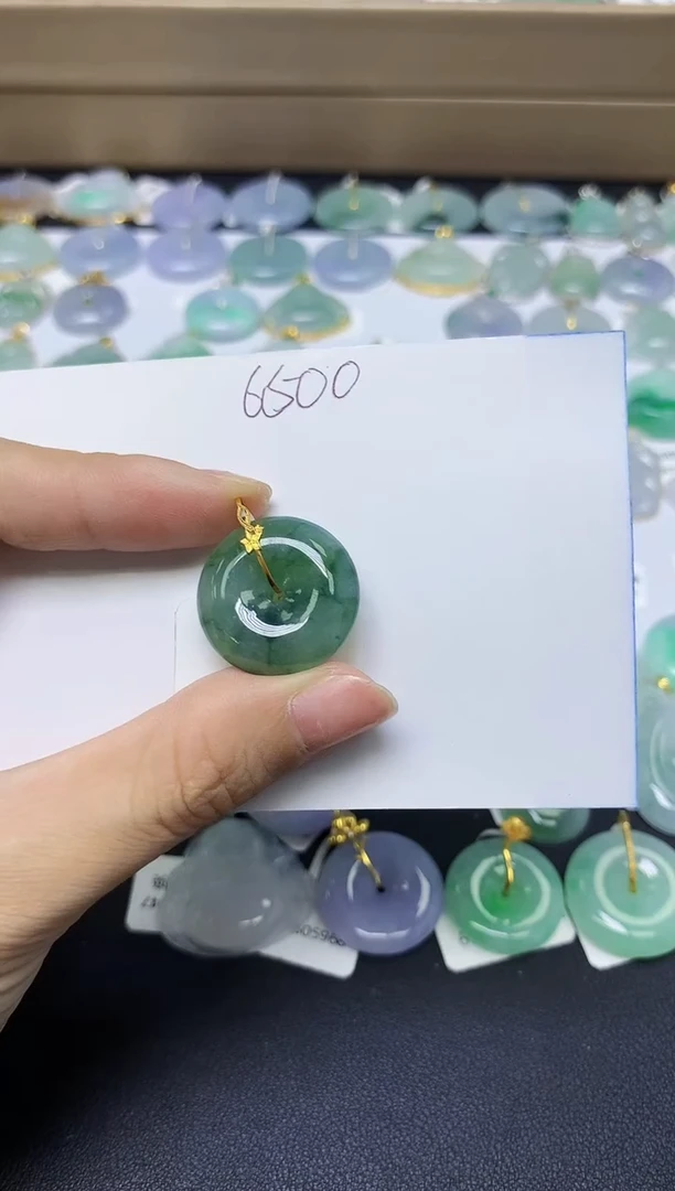 翡翠18K金镶嵌颈饰天然自然緬甸A貨翡翠