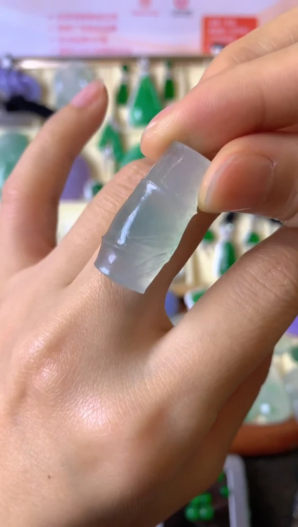 【闪购商品】定制翡翠未镶嵌毛货抛光