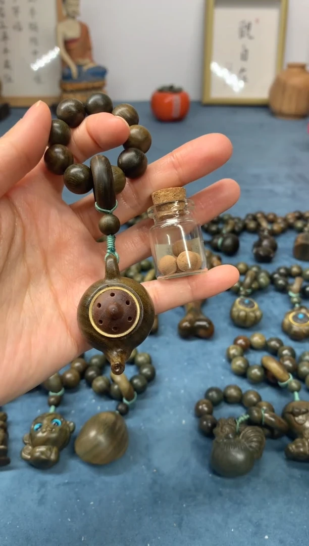 【闪购商品】维腊木（绿檀）把件把把壶香囊 送1瓶香丸