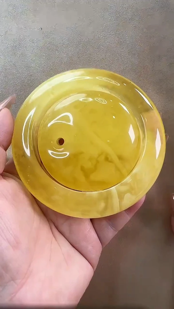 【闪购商品】琥珀手镯未镶嵌吊坠