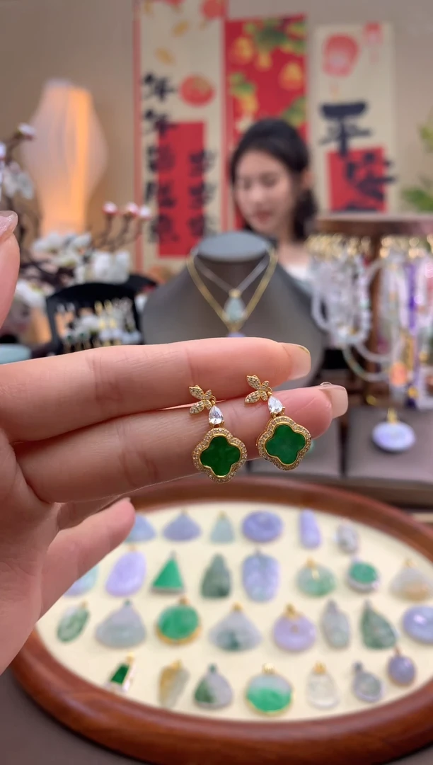 【闪购商品】翡翠颈饰未镶嵌耳饰