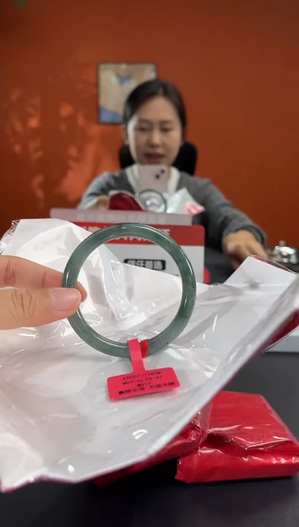 未镶嵌手镯翡翠2    54