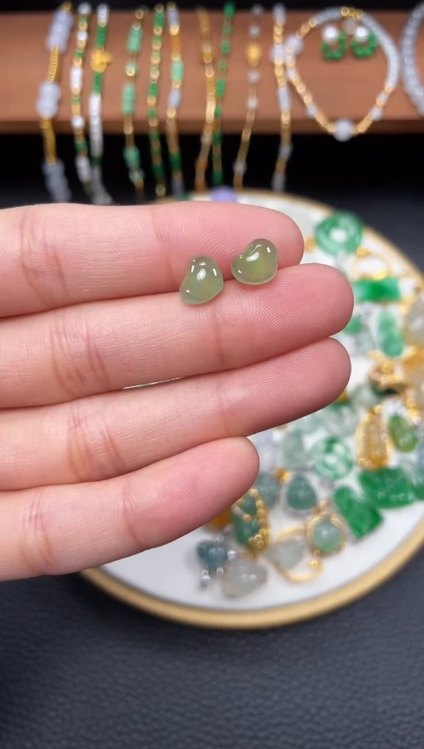 【闪购商品】翡翠耳钉18K金镶嵌2个   JK223