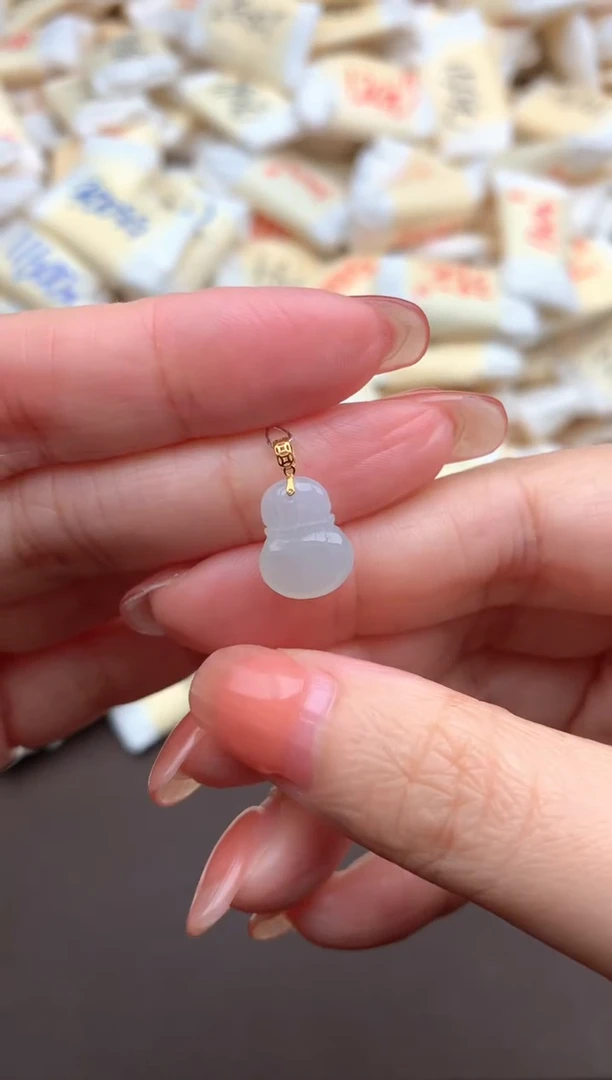 【闪购商品】翡翠挂件18K金镶嵌一