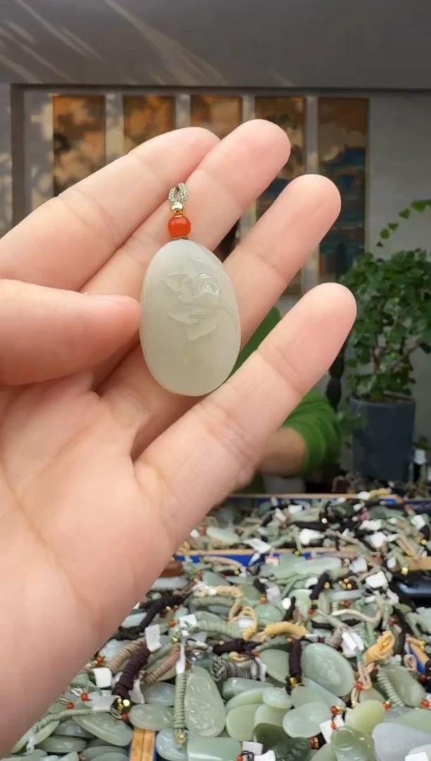 未镶嵌和田玉挂件拍一发一