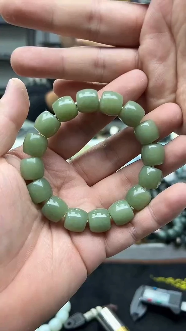 未镶嵌手串和田玉纯天然新疆若羌黄口14