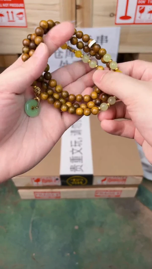 禧一文玩木作类材质手串无礼盒