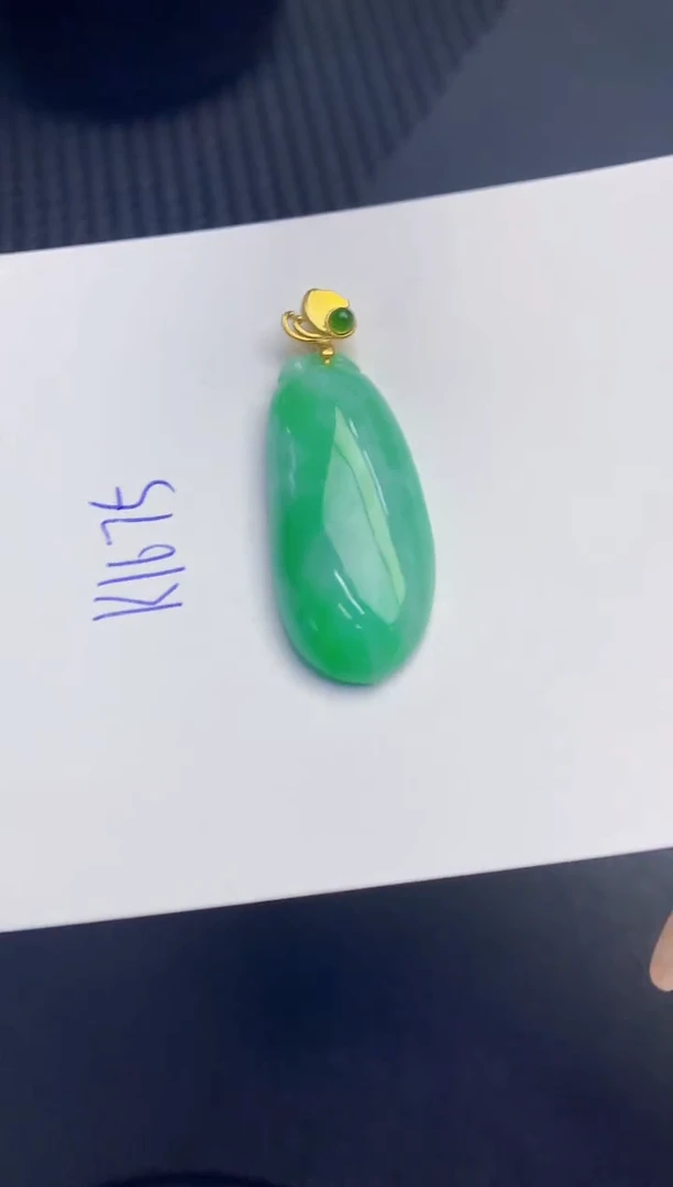 颈饰未镶嵌翡翠缅甸天然翡翠A货