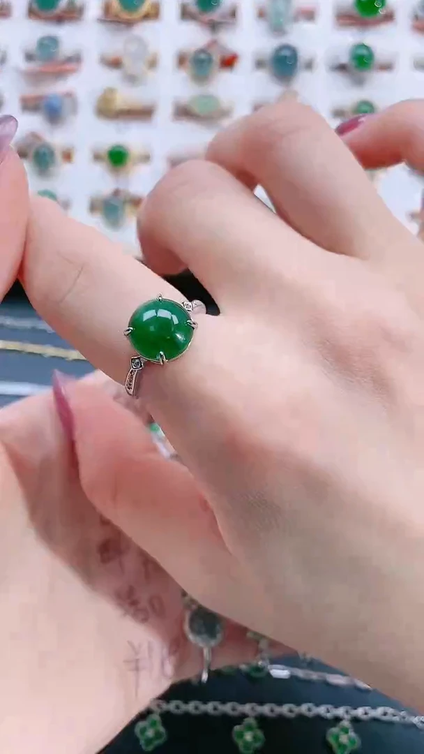 翡翠戒指银S925镶嵌天然翡翠