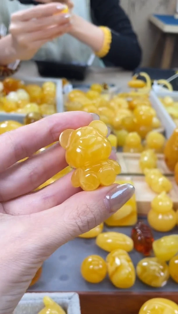 裸石琥珀未镶嵌J119