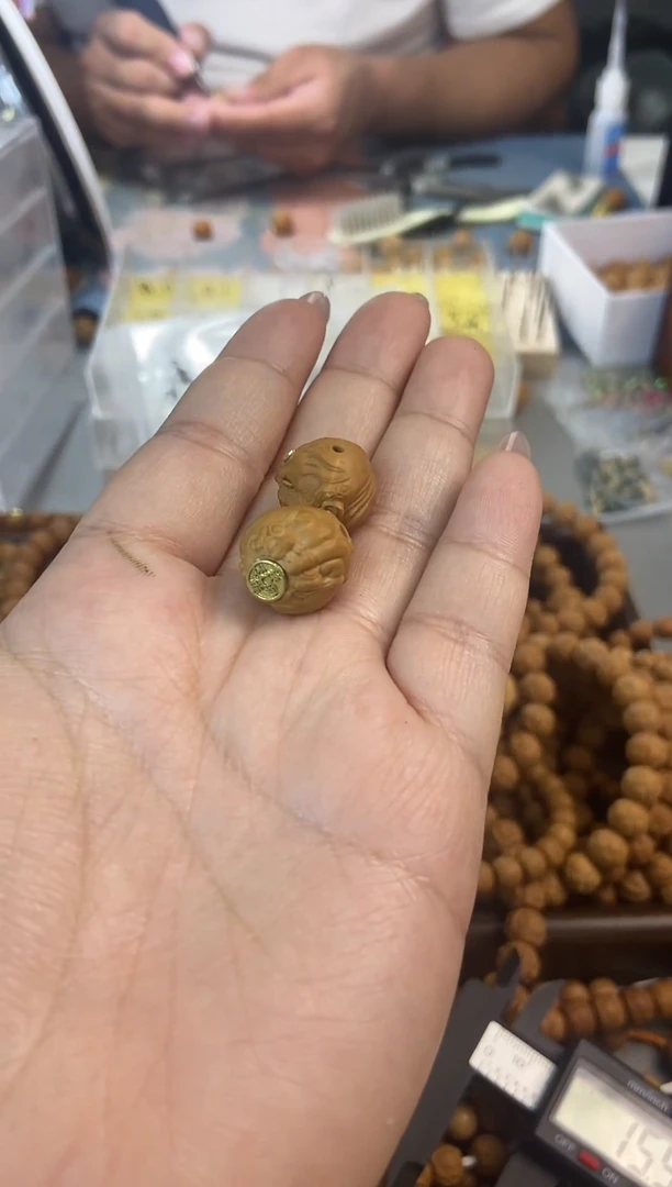 手串猴头核桃两颗不退还