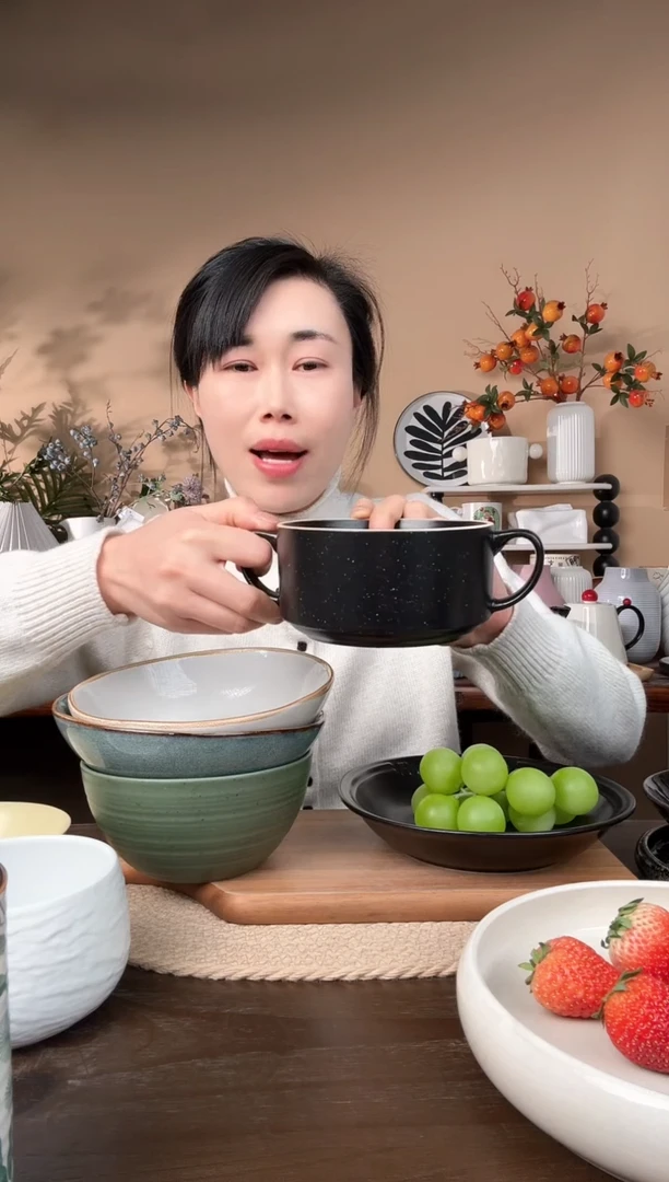 【闪购商品】瓷片5英寸麻点黑双耳碗微瑕