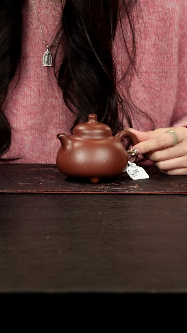 茶壶紫砂桃花紫泥三足乳鼎270cc