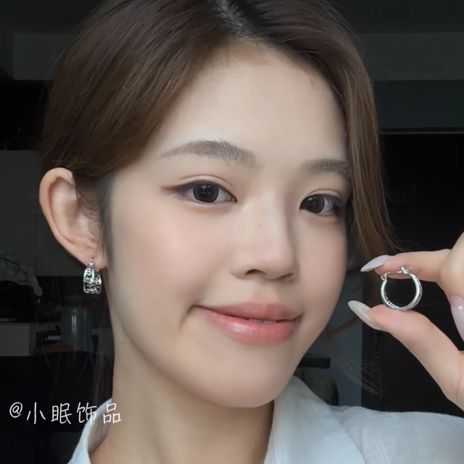 锌合金耳饰 镂空星星耳环轻奢高级感圈圈耳钉女小众设计耳圈耳扣