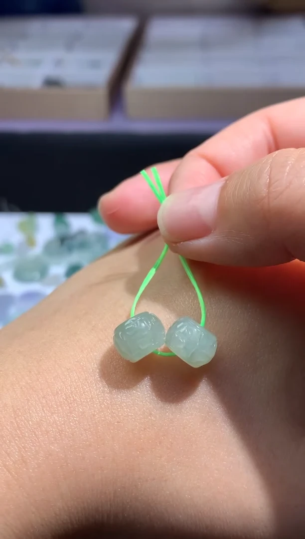未镶嵌定制翡翠毛货