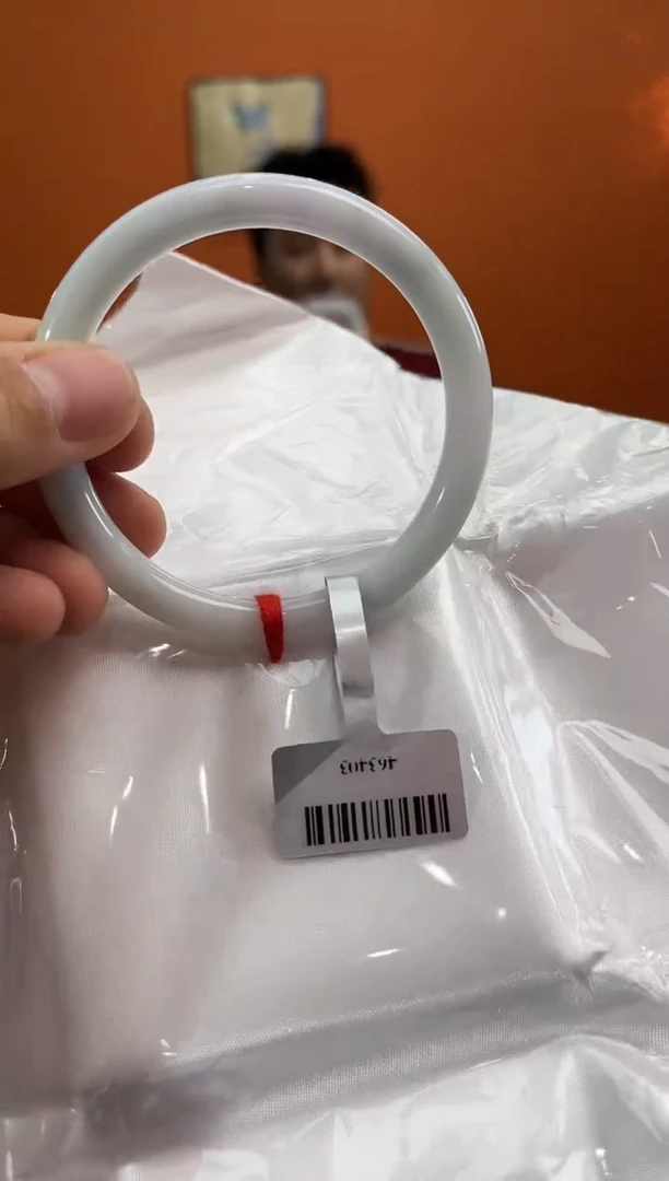 未镶嵌手镯翡翠8