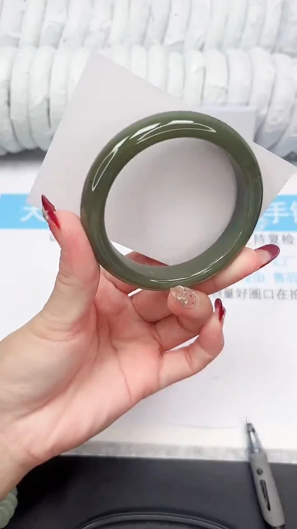 未镶嵌手镯和田玉159-57.6DB