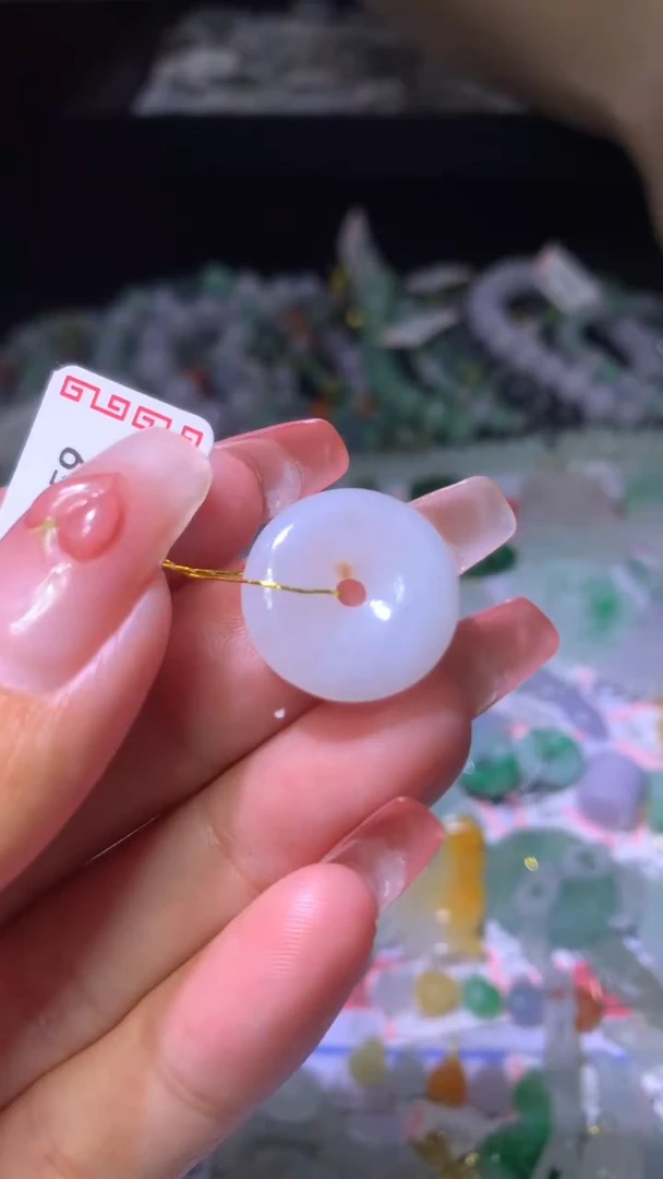 翡翠未镶嵌颈饰MXX021580
