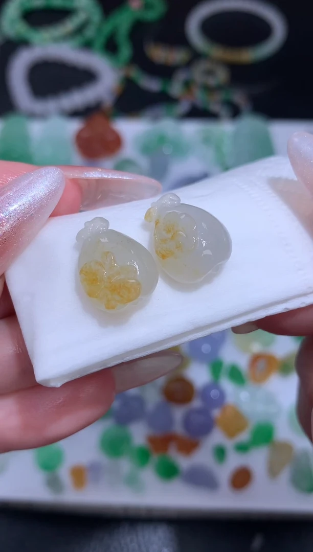 未镶嵌定制翡翠一对钱袋