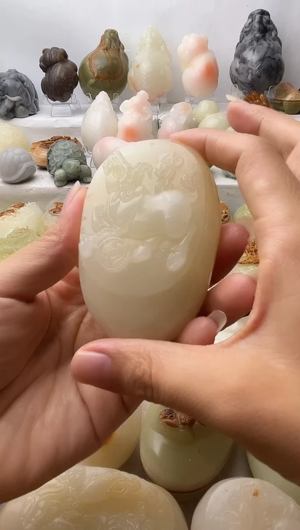 石材方解石手把件不退换牛微瑕