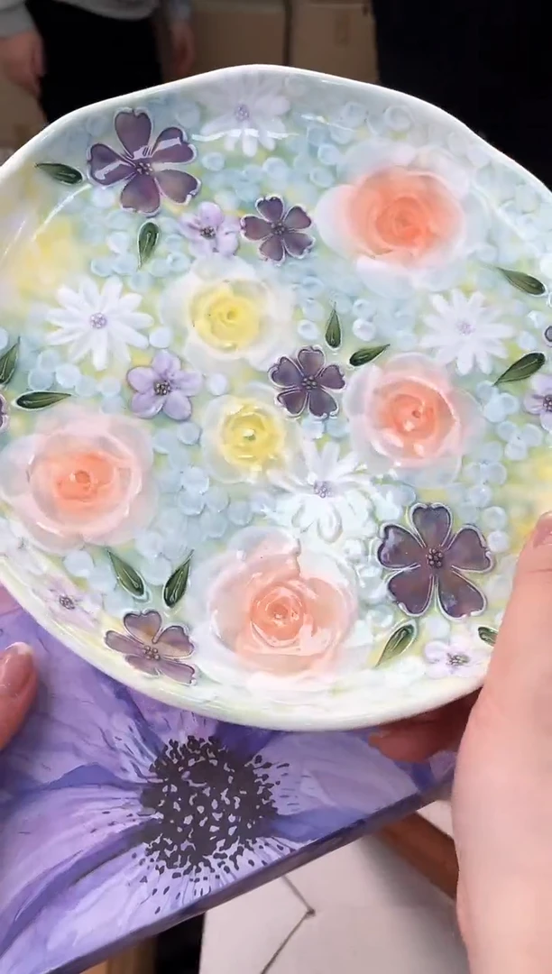 盘子云****G甄选百货 谨慎参拍