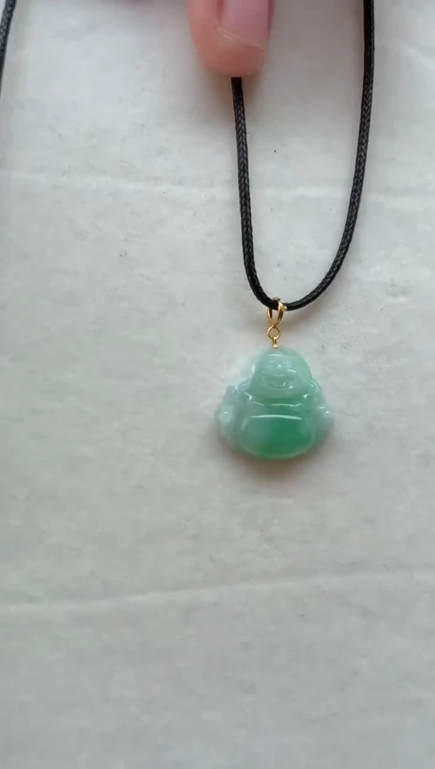 颈饰18K金镶嵌翡翠挂件