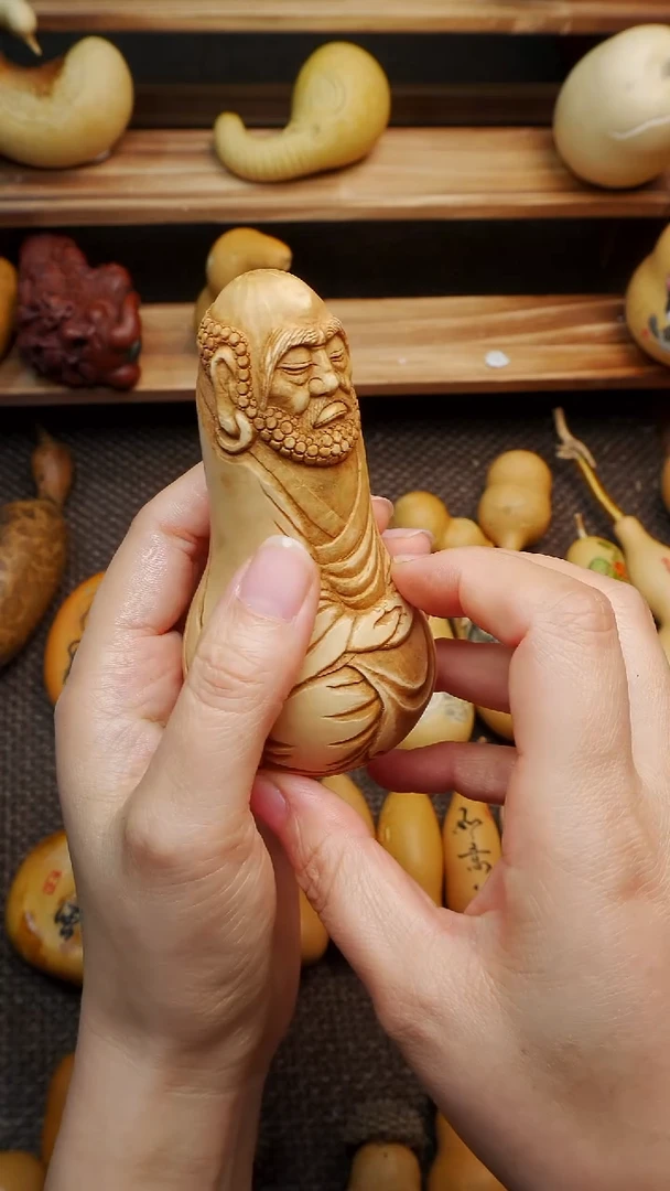 雕刻达摩稳坐文玩把件雪