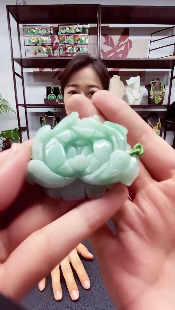 翡翠未镶嵌颈饰翡翠吊坠