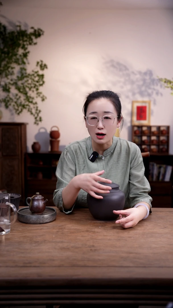 茶壶紫砂宫灯罐-黑泥