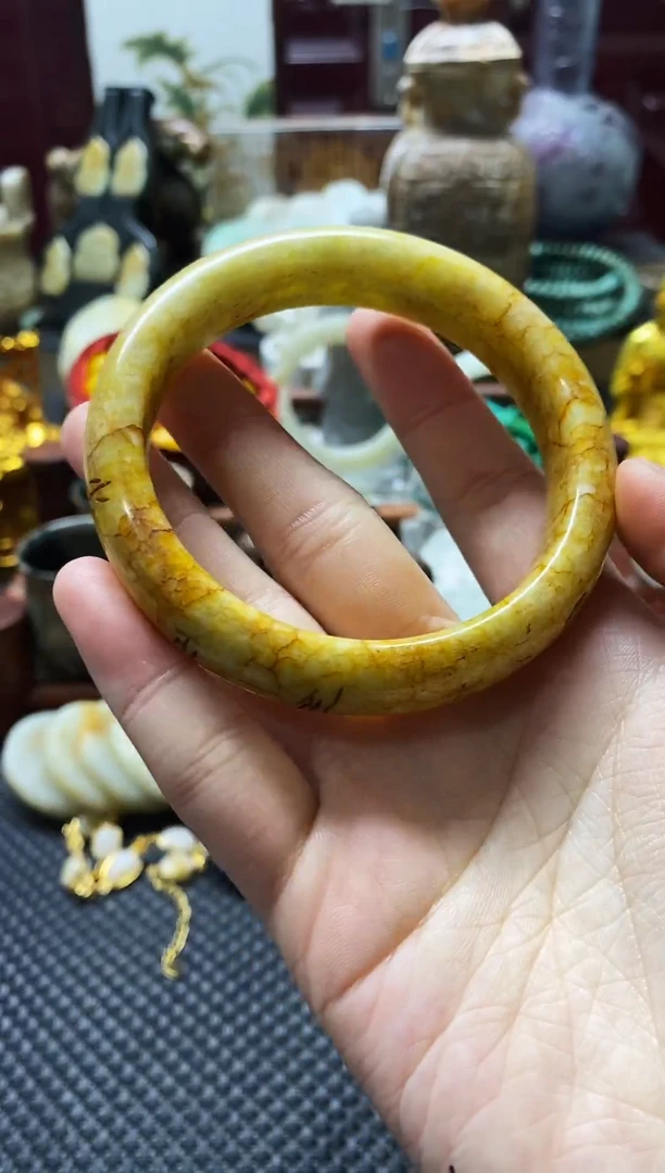 未镶嵌和田玉挂件1个