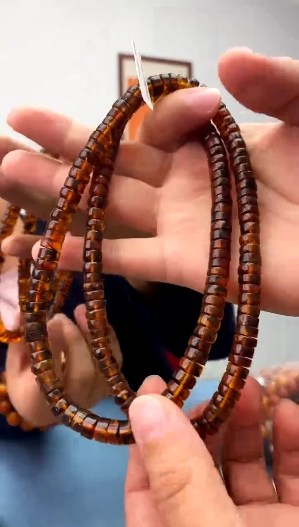 未镶嵌琥珀珠宝奇石假一罚十，抚顺琥珀发一件