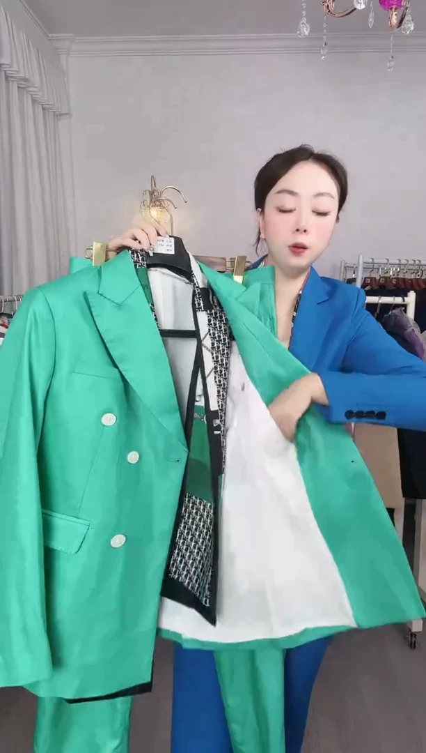 M码 清新绿长袖双排扣小脚裤套装