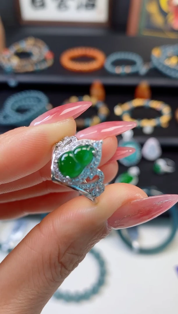 【闪购商品】翡翠颈饰银S925镶嵌0548568262