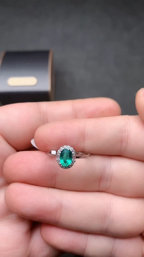 【闪购商品】祖母绿戒指银S925镶嵌..........