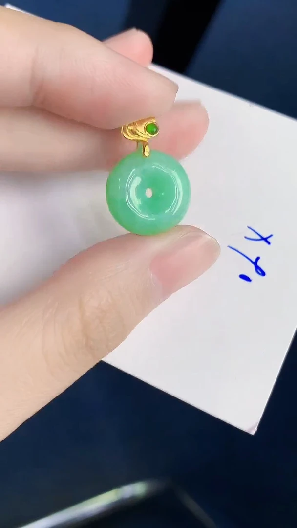 颈饰未镶嵌翡翠天然翡翠缅甸A货