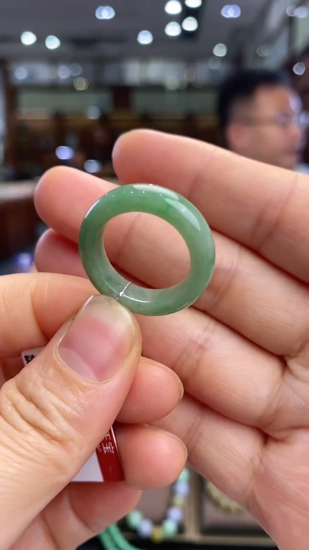 翡翠戒指未镶嵌戒指