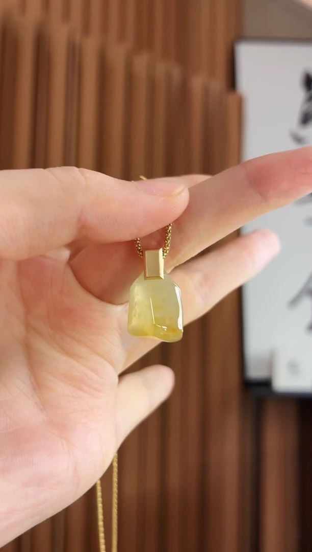 吊坠(不含链)18K金镶嵌翡翠吊坠
