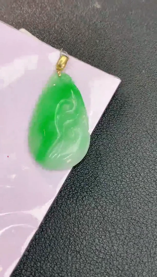 颈饰18K金镶嵌翡翠赠礼盒证书 珍珍