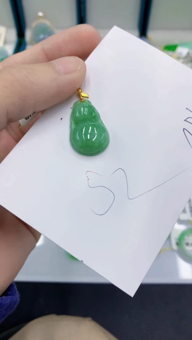 颈饰未镶嵌翡翠翡翠