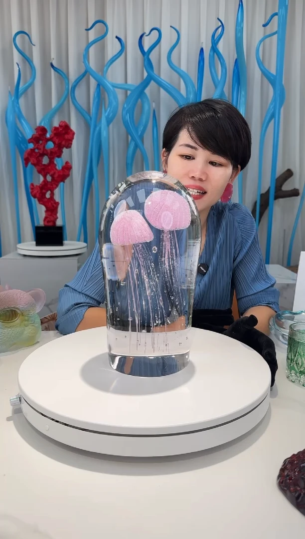 琉璃彩和美术馆【双头粉色水母】