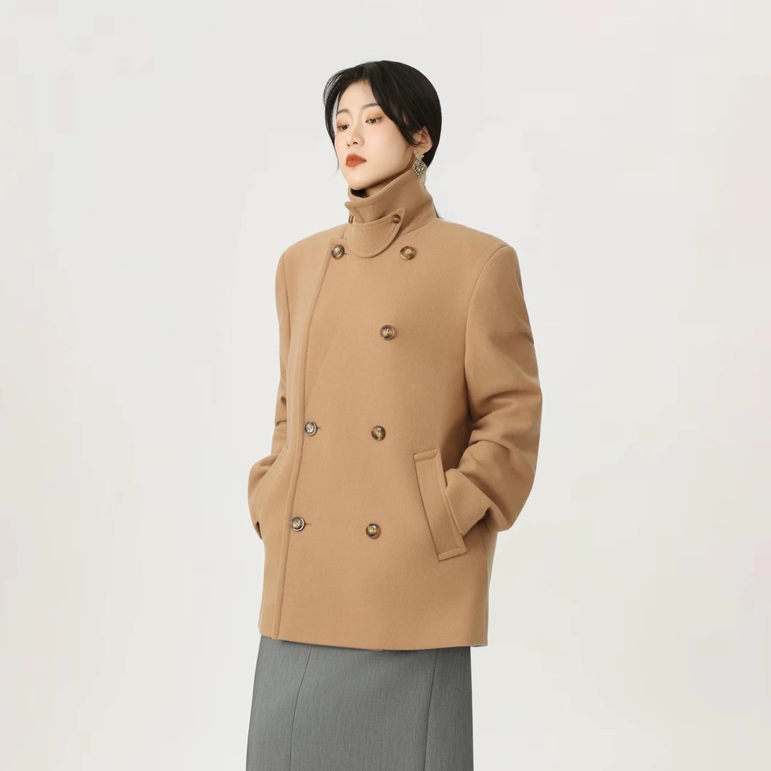 AMASS/阿玛施短款纯色法式宽松型秋冬毛呢外套翻领呢大衣540082