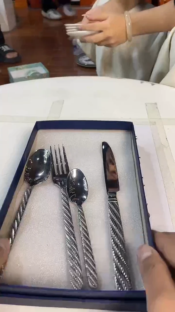 杯鸿辉家品牌瓷器，京东包邮！