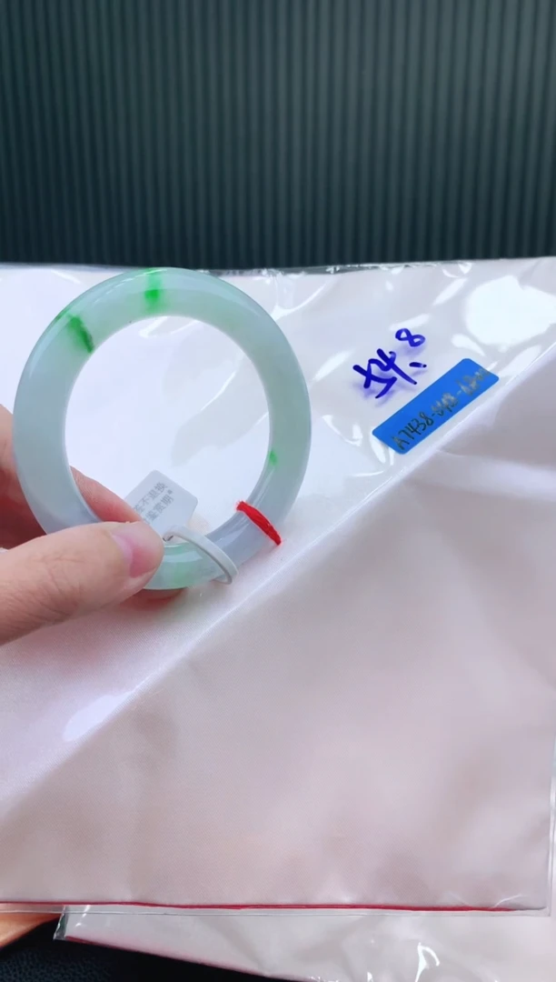 未镶嵌手镯翡翠54+