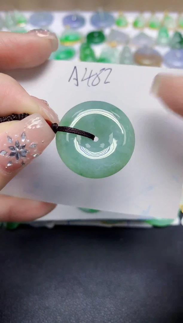 颈饰未镶嵌翡翠天然缅甸翡翠A货翡翠百元以上9元证书费自理