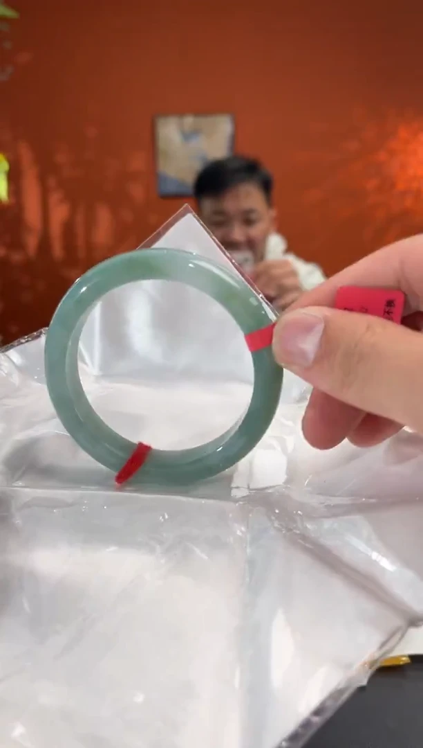 未镶嵌手镯翡翠6